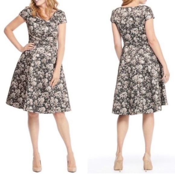 Gal Meets Glam Dresses & Skirts - Gal Meets Glam Elle Dutchess fit and flare satin floral prints dress